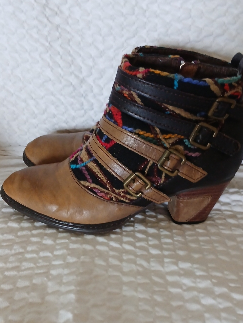 Artiste Women's Brown Chunky Heel Ankle Boots w/Multicolor Braided Straps Sz 37